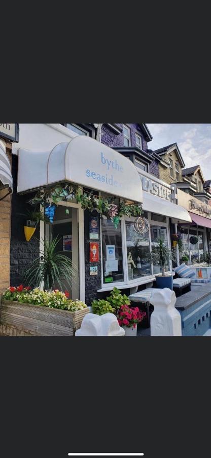 Bed and Breakfast By The Seaside Blackpool Exterior foto