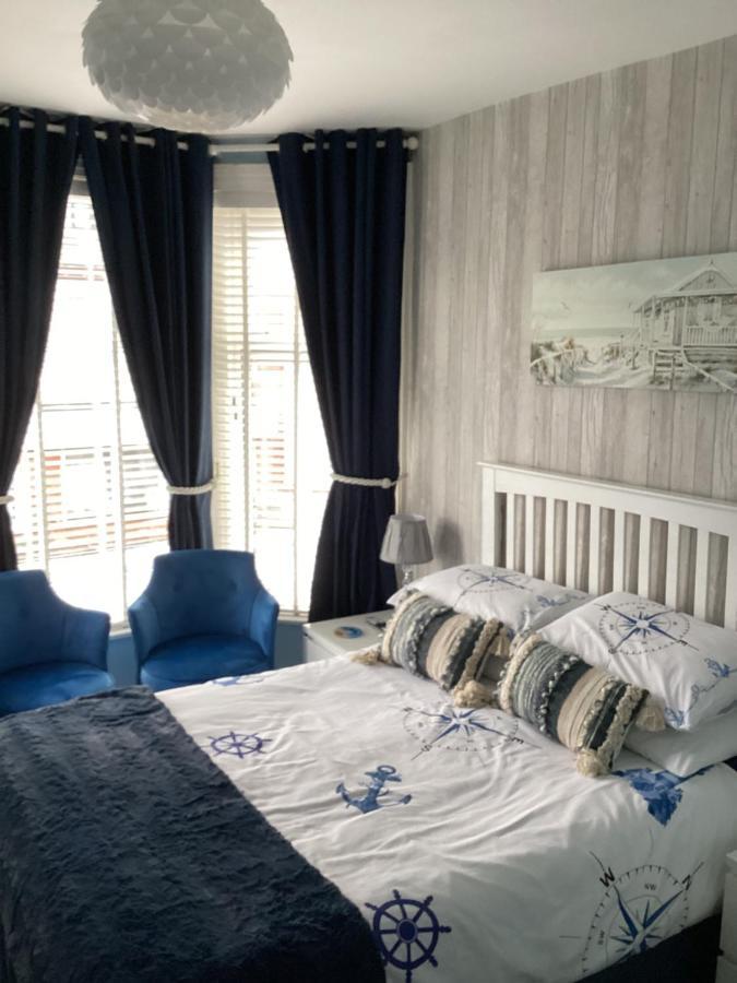 Bed and Breakfast By The Seaside Blackpool Exterior foto