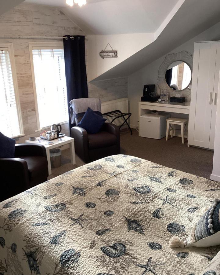 Bed and Breakfast By The Seaside Blackpool Exterior foto
